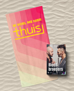 Thuis - Roze 'Ik voel me hier Thuis' handdoek + 'Bloedbroeders' boek